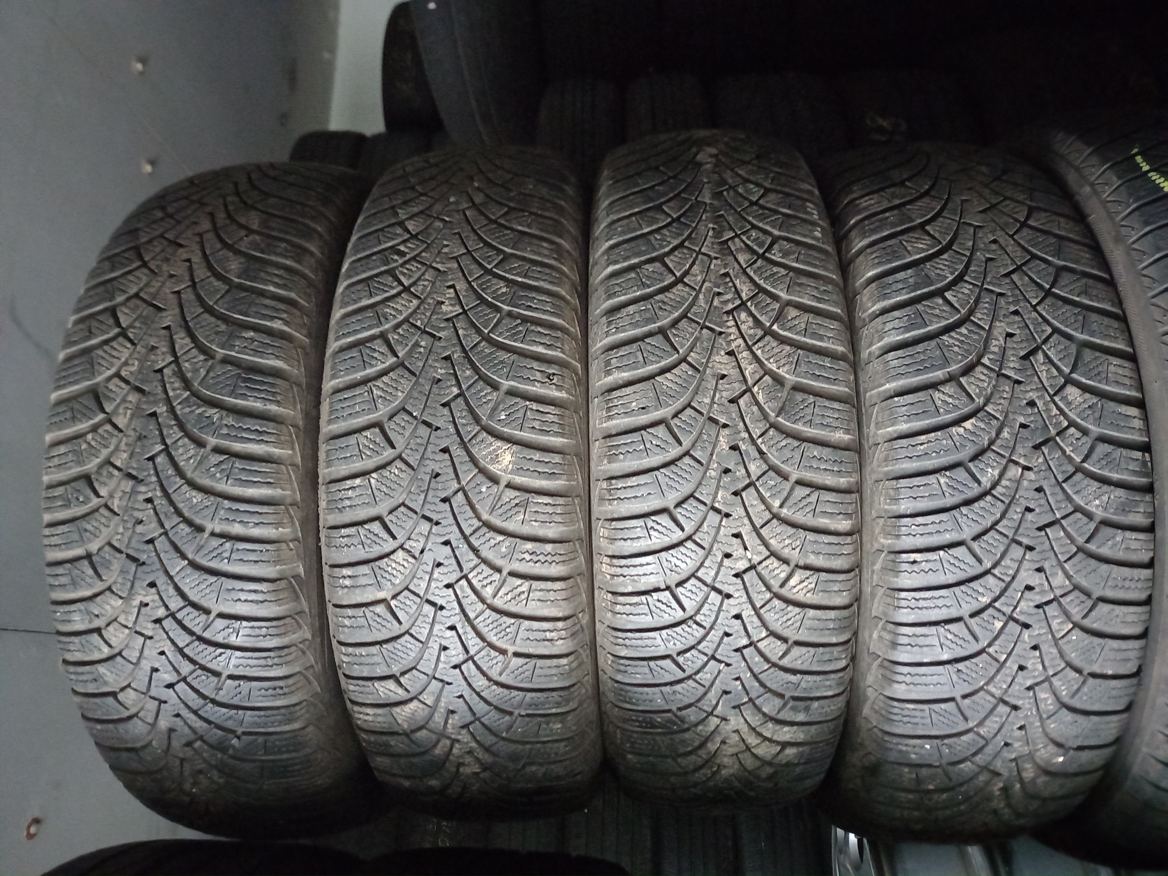 GOODYEAR UltraGrip9 195/65 R15