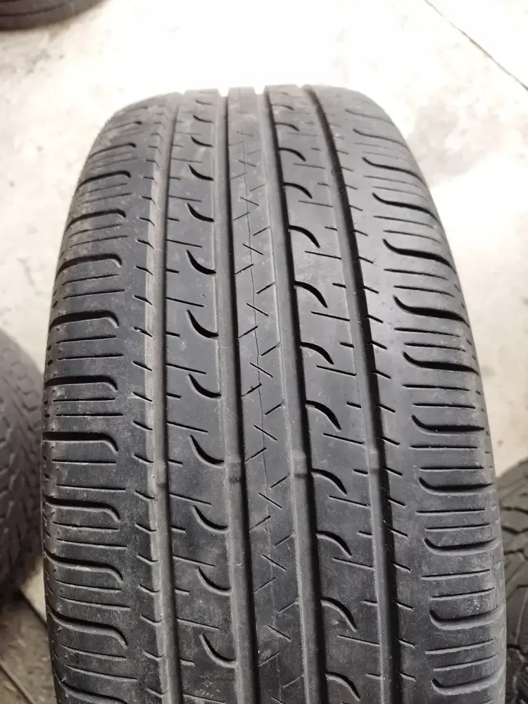 1KS GOODYEAR EFFICIENTGRIP 225/55 R19