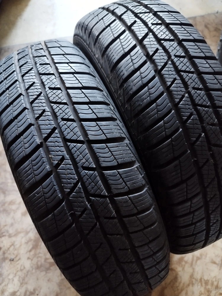 2KS ZIMNÍ BARUM 155/65 R14 - TOP STAV