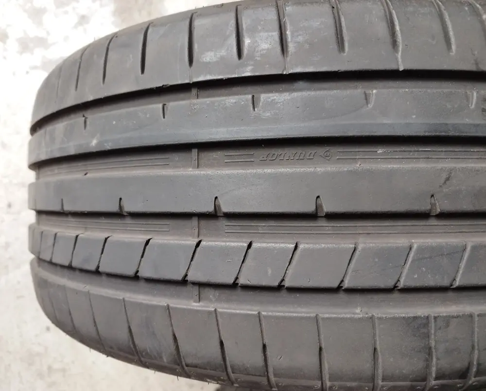 1KS DUNLOP SPORTMAXX RT2 235/35 ZR19 91Y