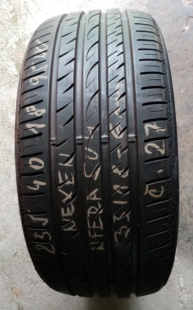 1KS NEXEN NFERA SU4 235/40 R18 95Y