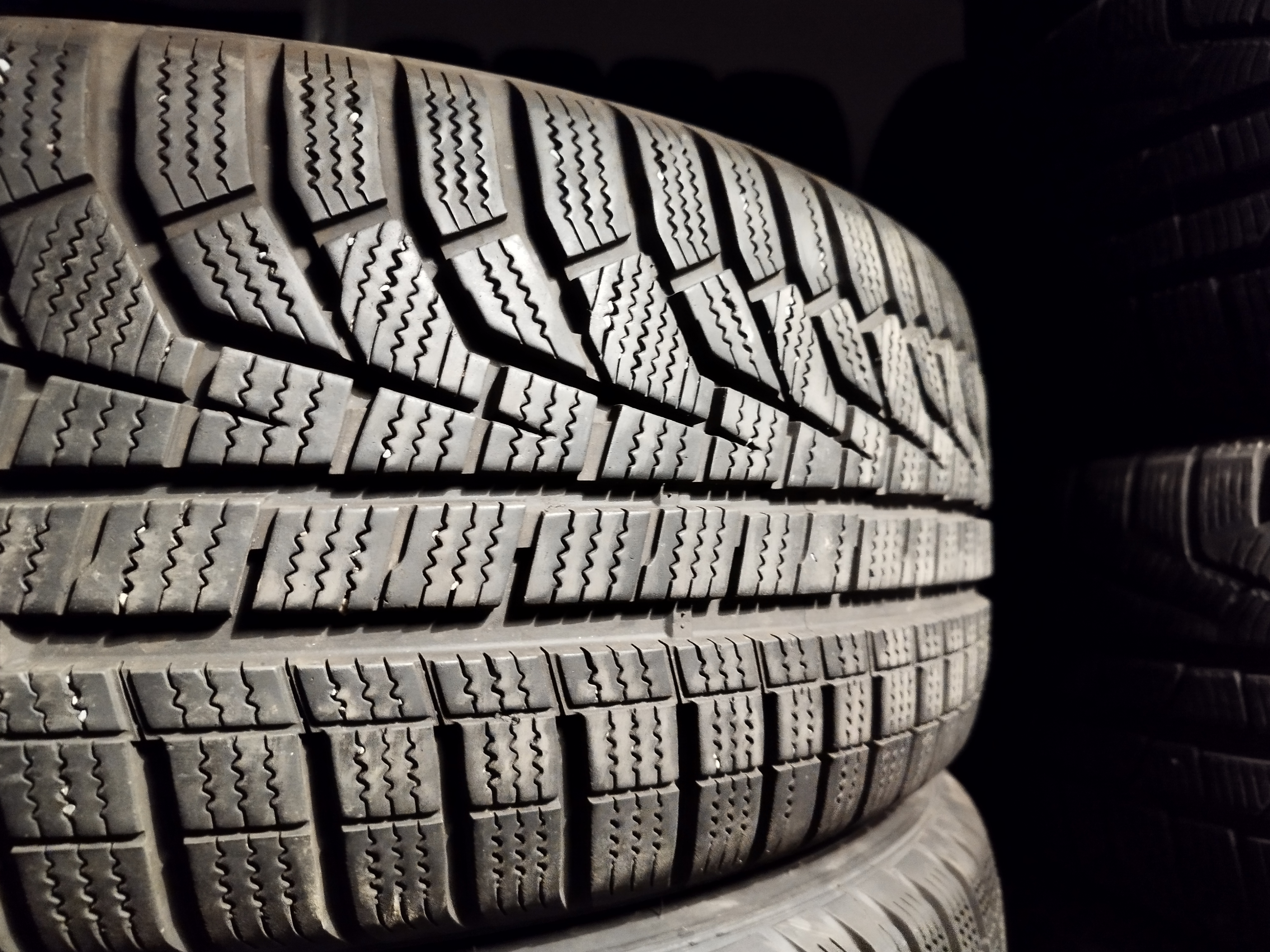 2KS Hankook 225/60 R17