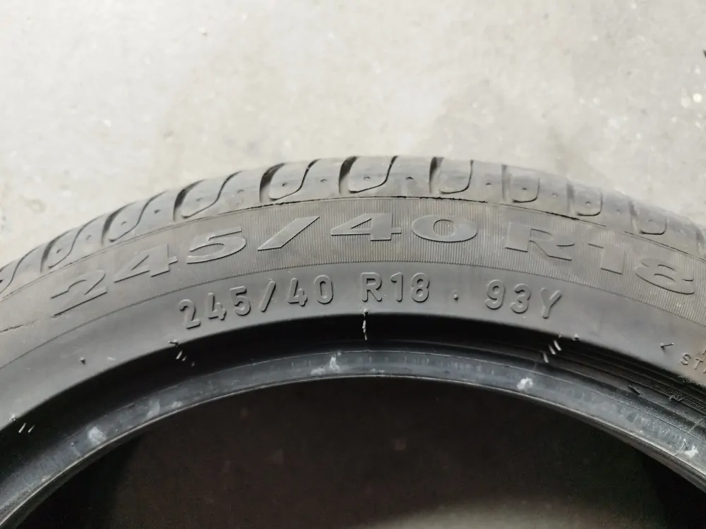 1KS PIRELLI P7 CINTURATO 245/40 R18 92Y