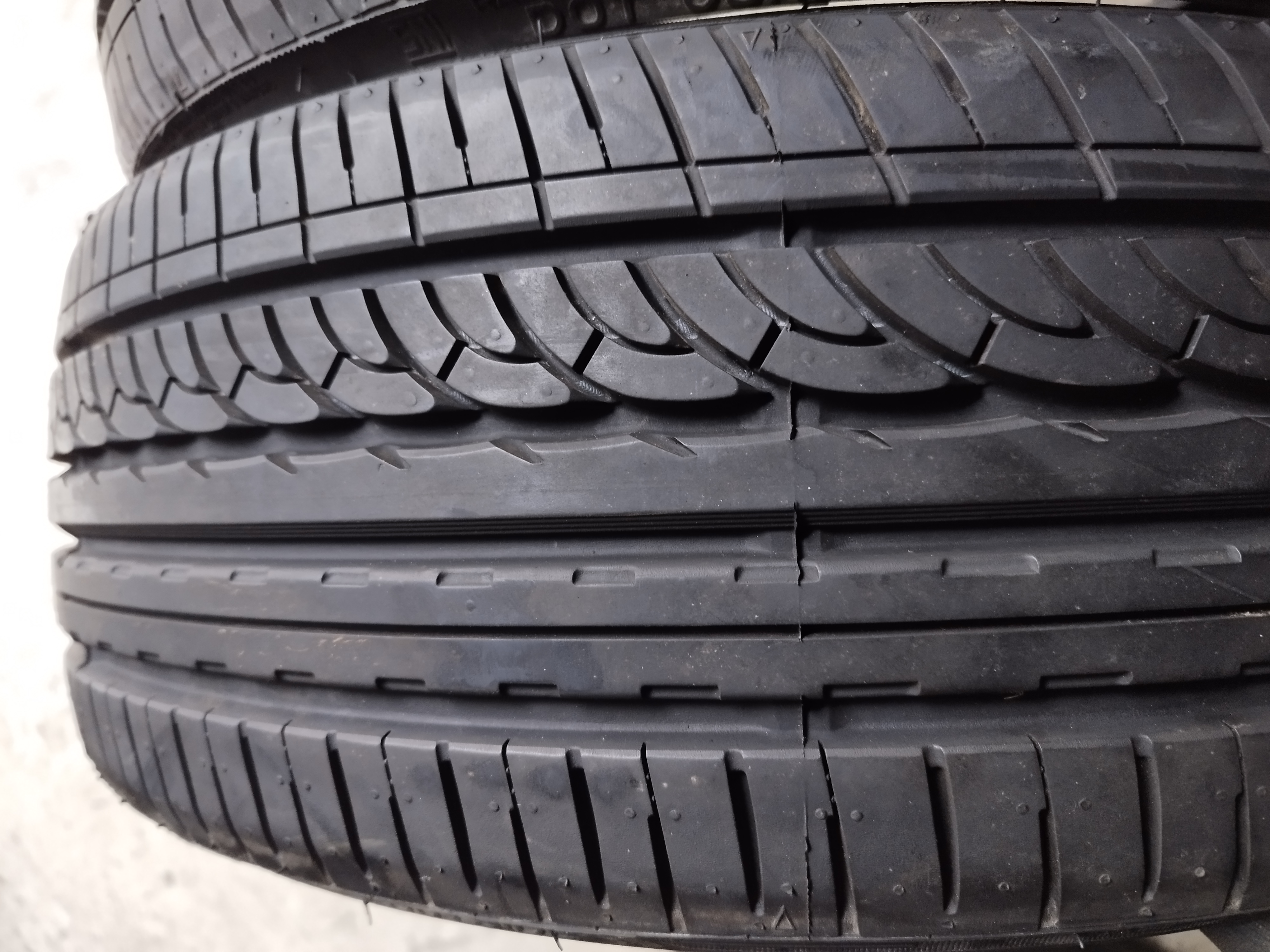 2KS NOVÉ NANKANG 165/35 R18