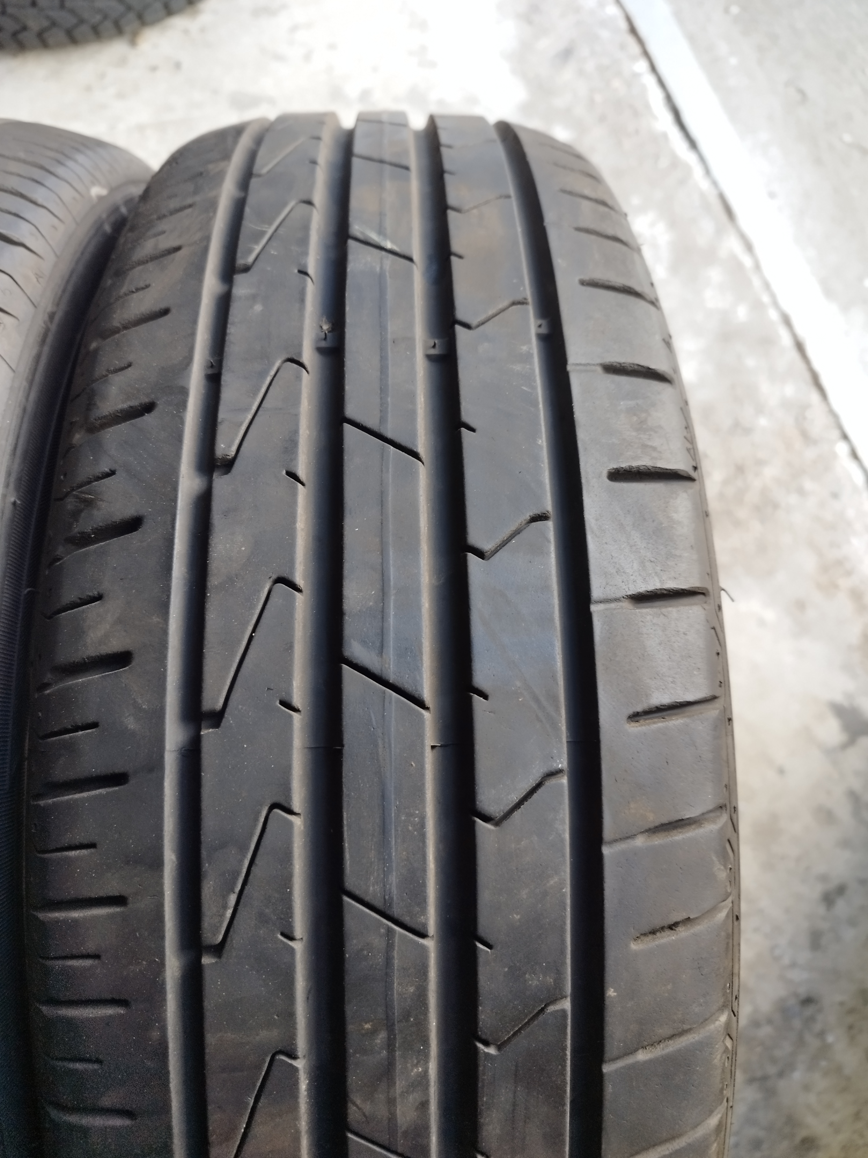 2KS LETNÍ HANKOOK 205/60 R16