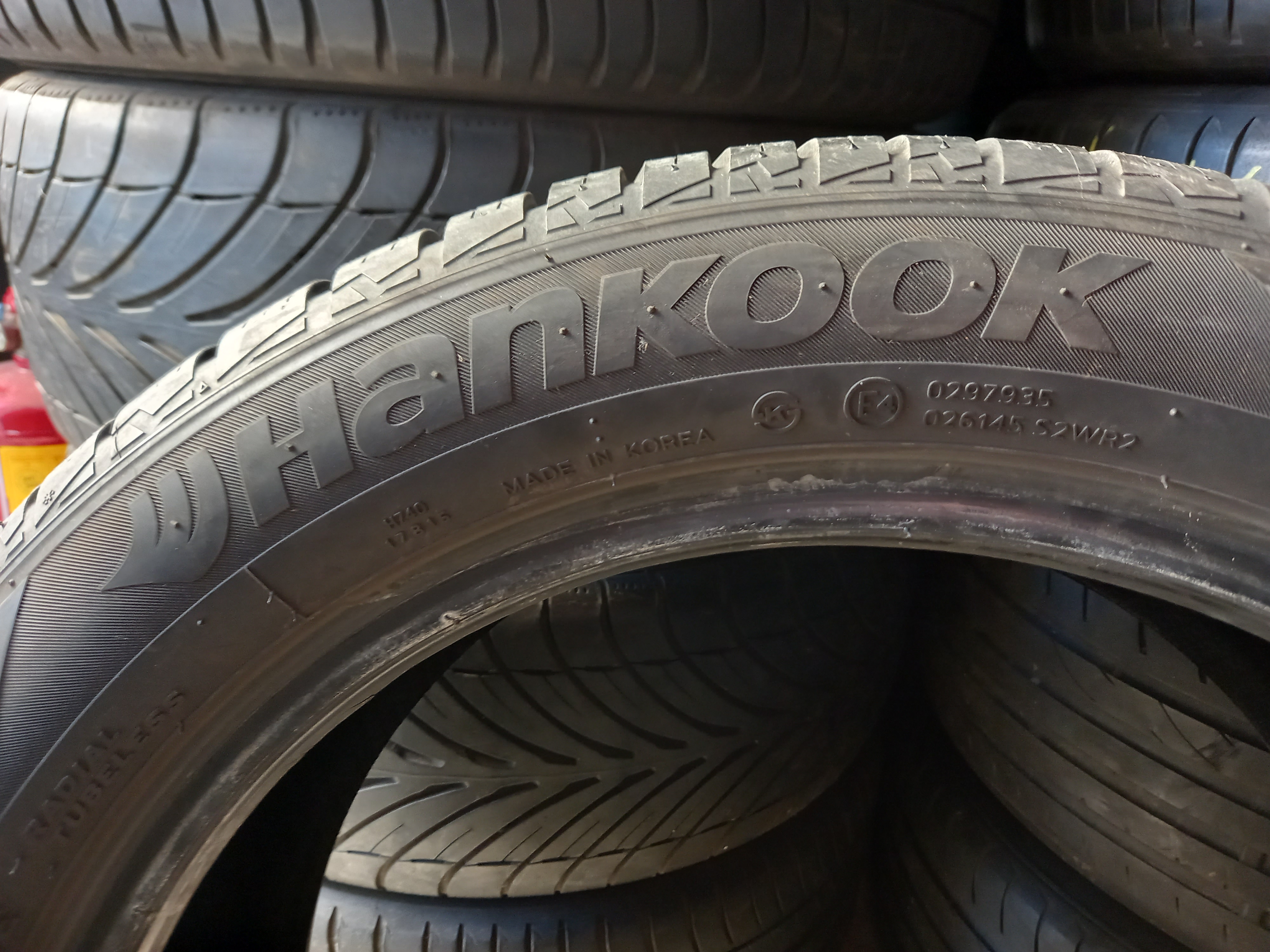 2KS HANKOOK 215/50 R17