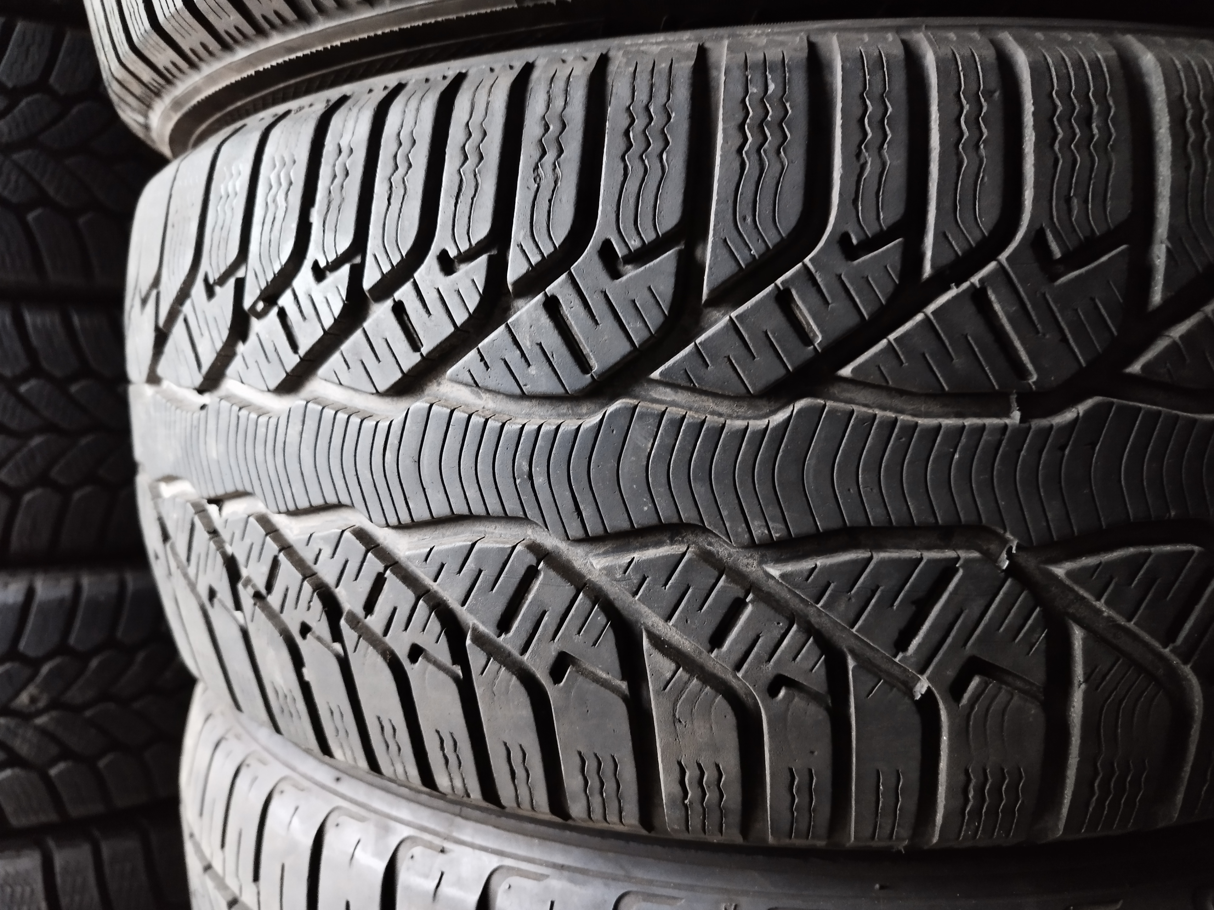 2KS KLEBER 225/50 R16 