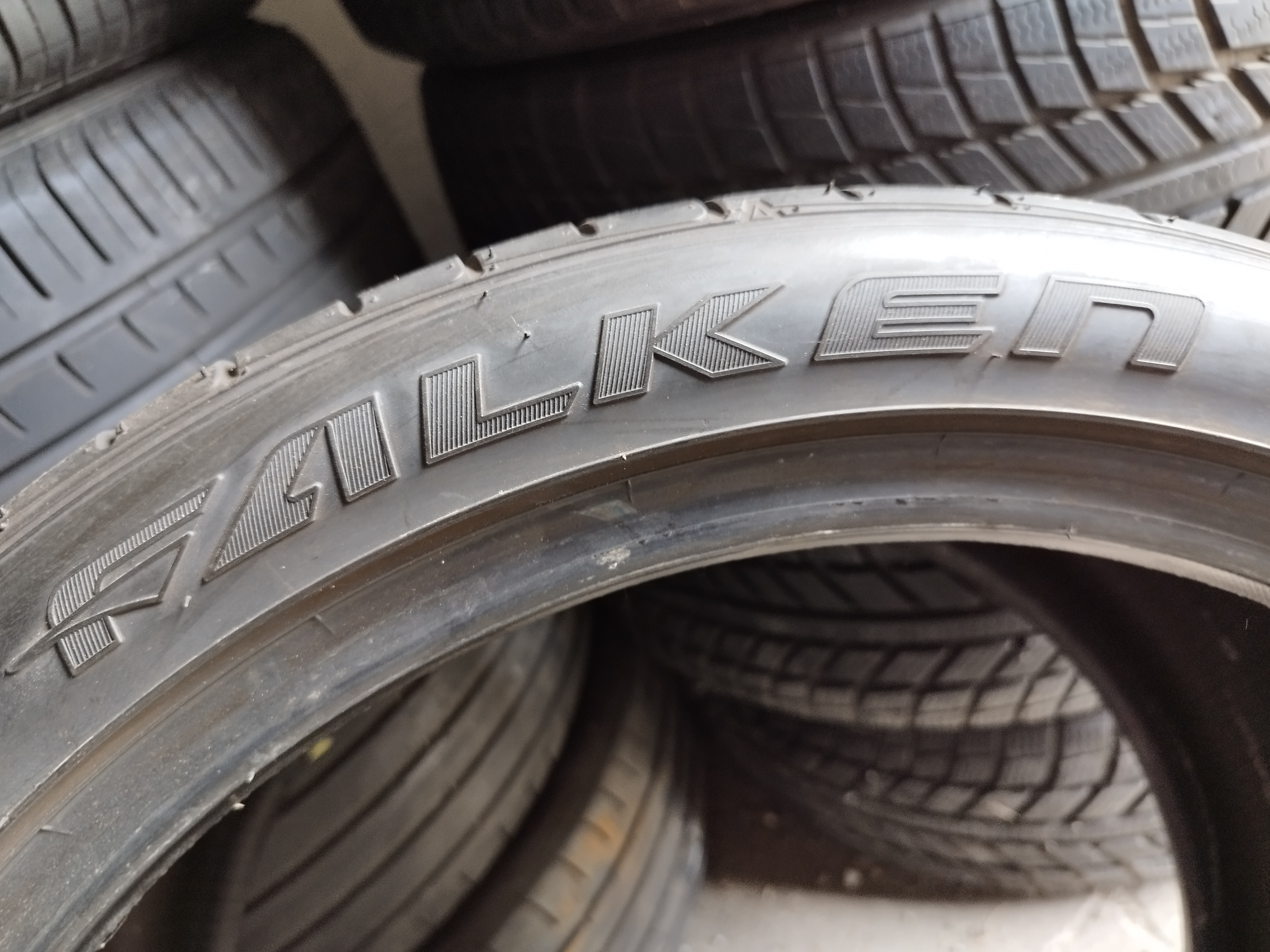 2KS FALKEN 295/30 R18 98Y