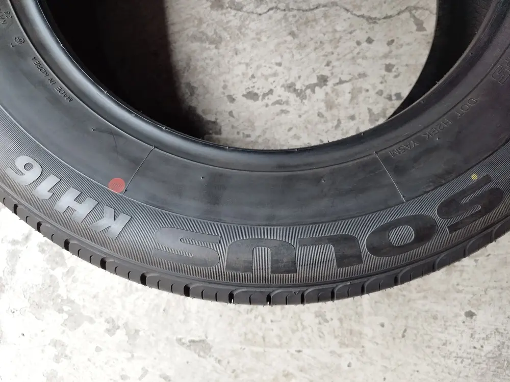 2KS NOVÉ KUMHO 235/60 R17