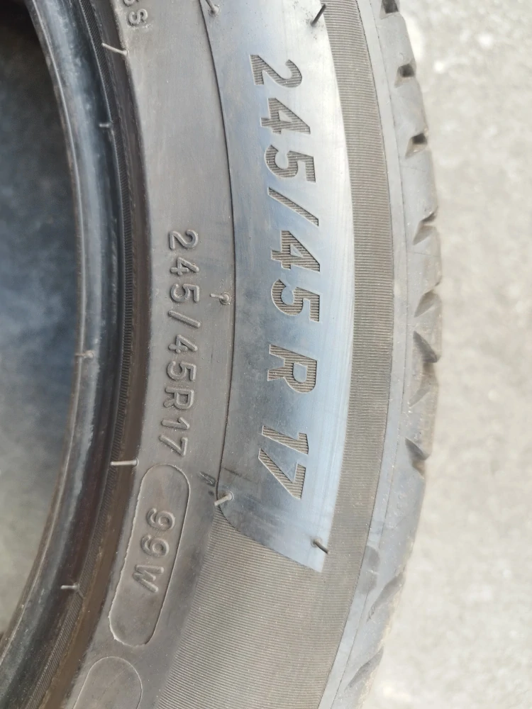 2 LETNÍ MICHELIN 245/45 R17