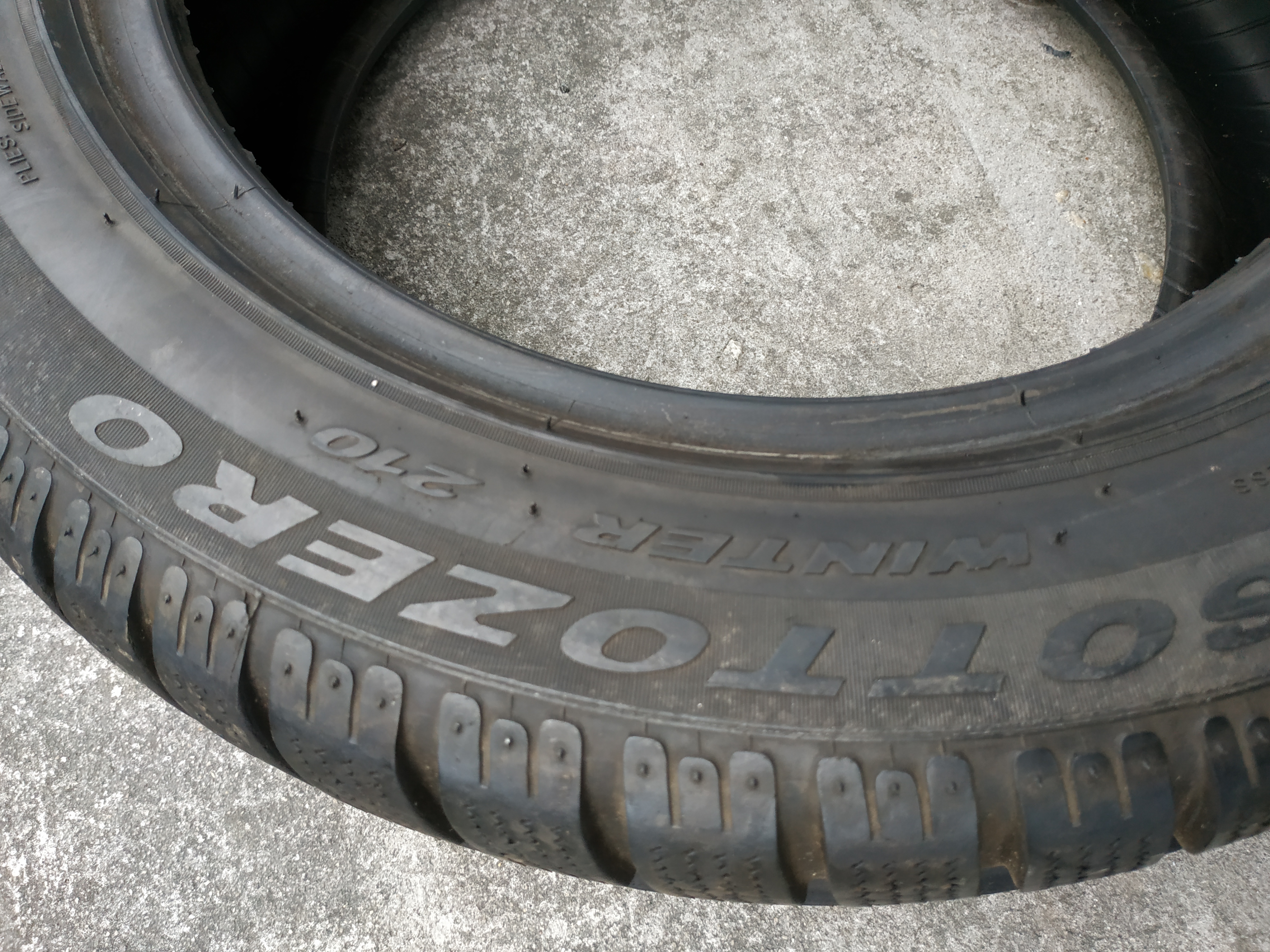 2KS PIRELLI 255/35 R19