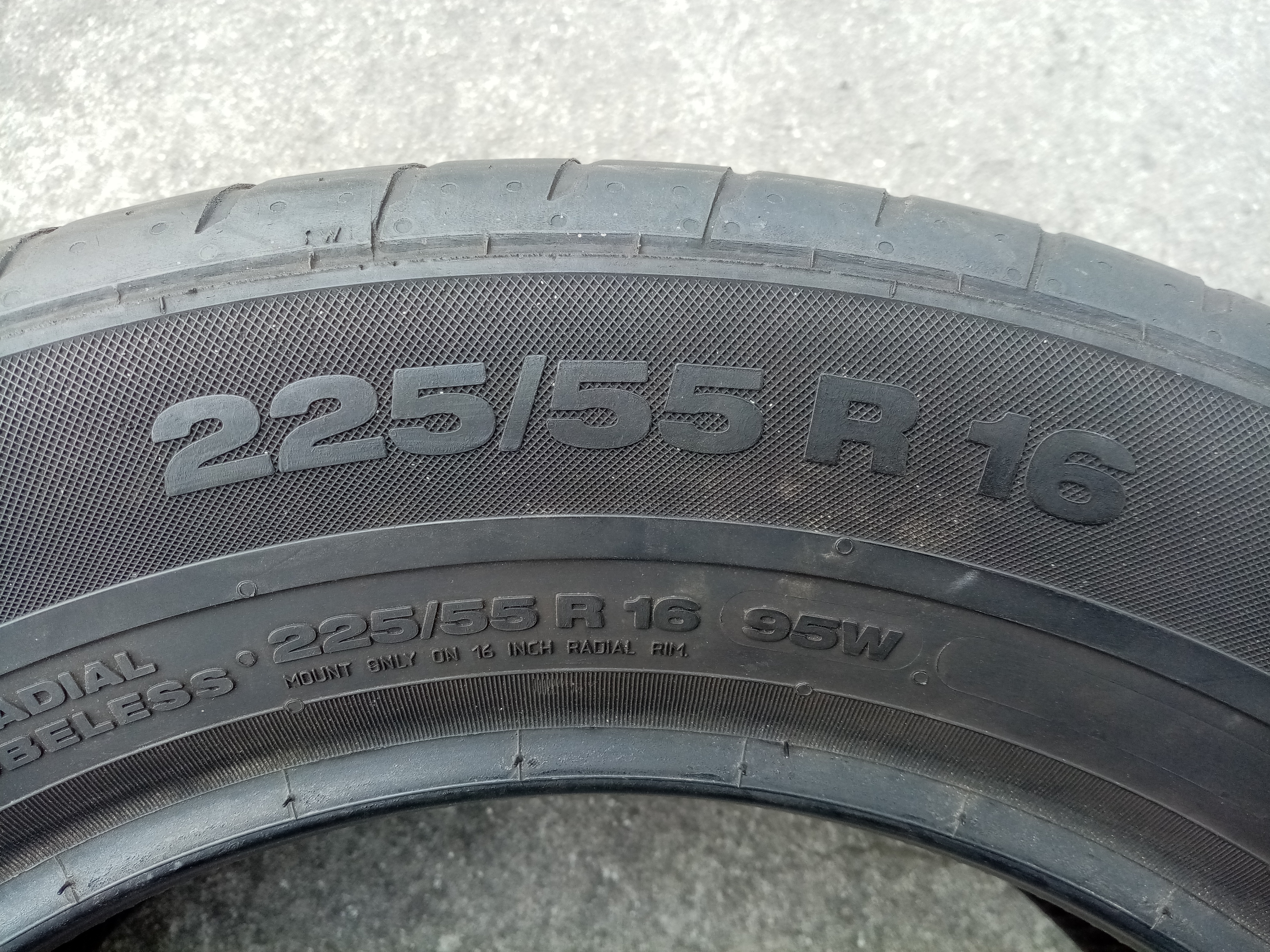 CONTINENTAL Conti PREMIUMCONTACT2 225/55 R16 95W