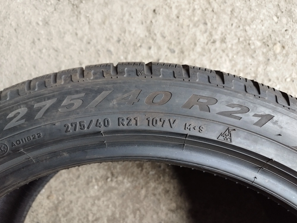 2 ZIMNÍ PIRELLI 305/25 R21