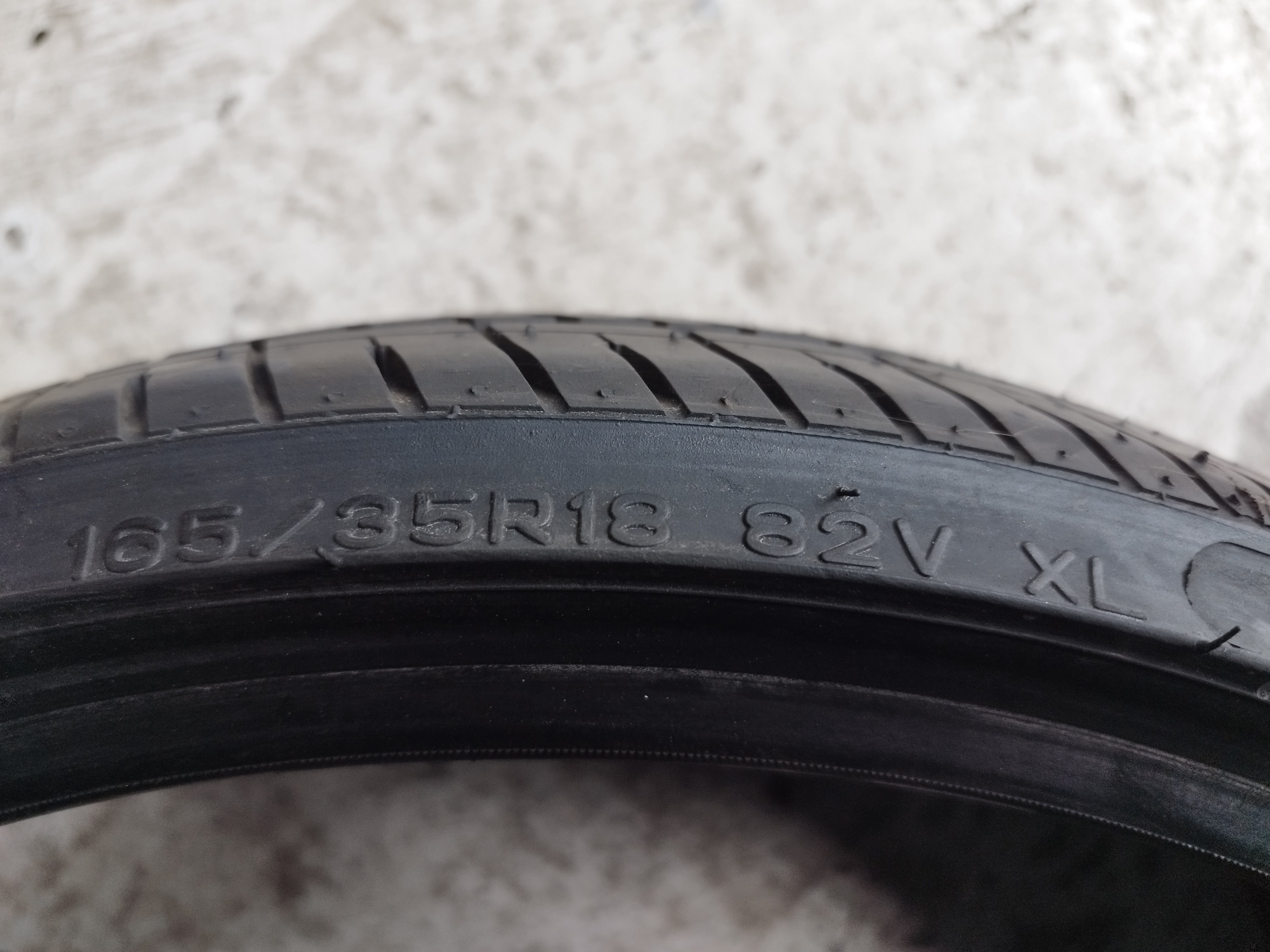 2KS NOVÉ NANKANG 165/35 R18