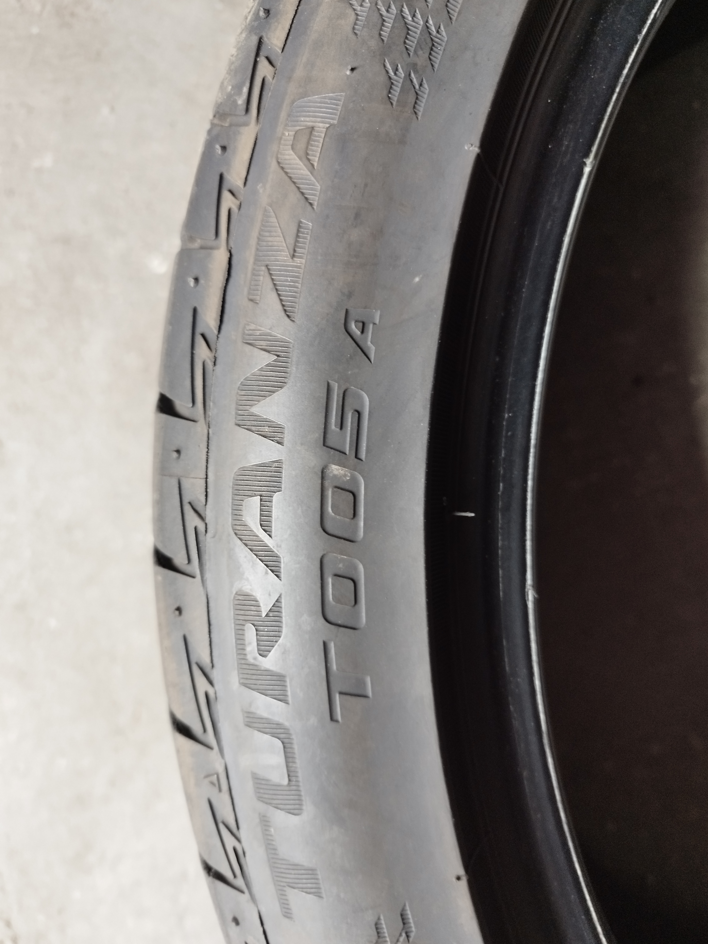 2KS LETNÍ BRIDGESTONE 225/45 R19