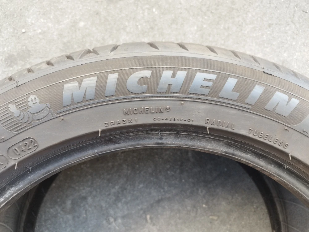 2 LETNÍ MICHELIN 245/45 R17