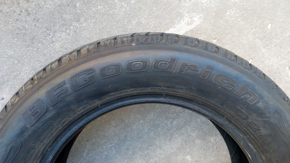 1KS BF-Goodrich G-Grip 195/65 R15 95T