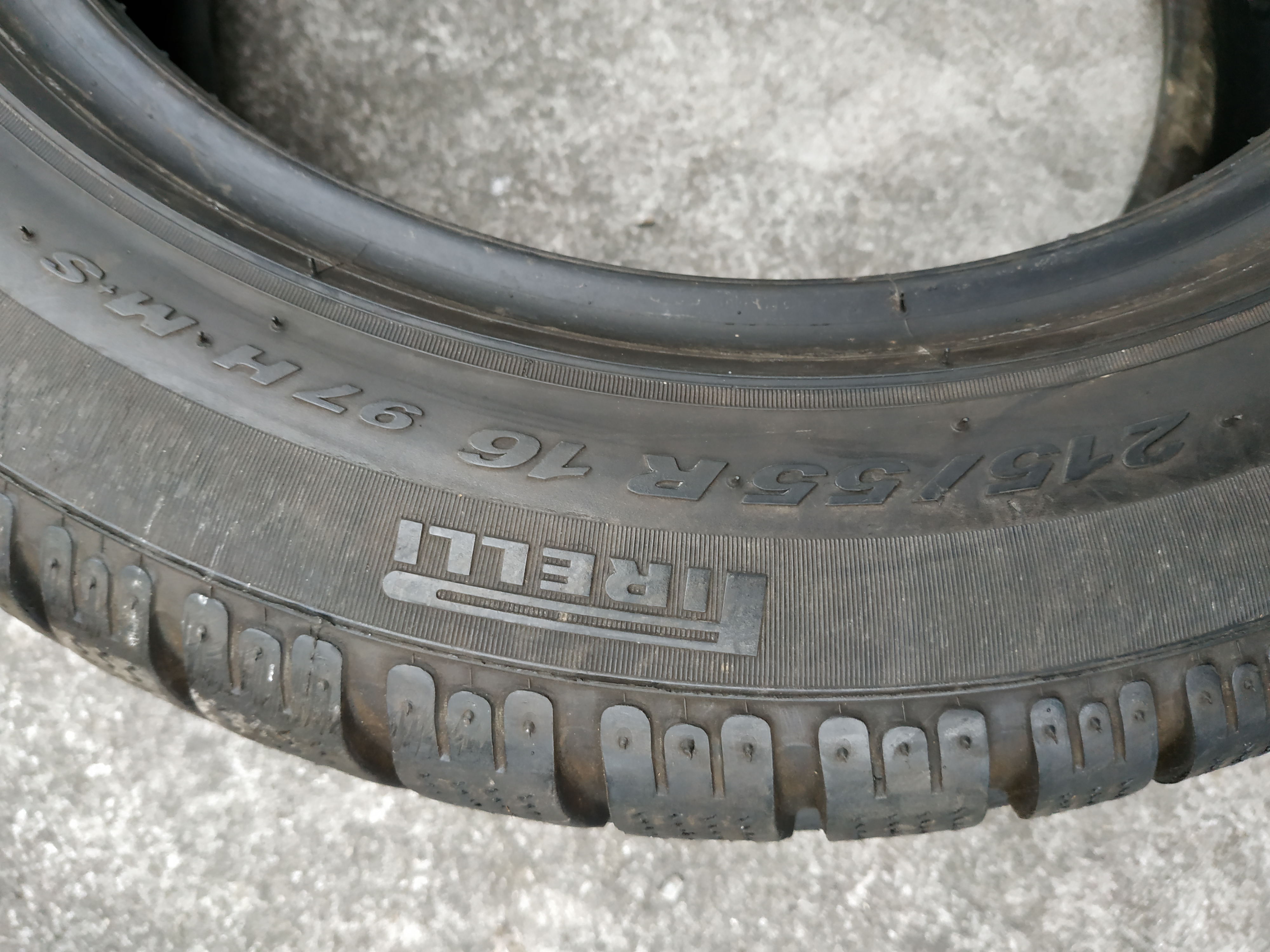 2KS PIRELLI 255/35 R19