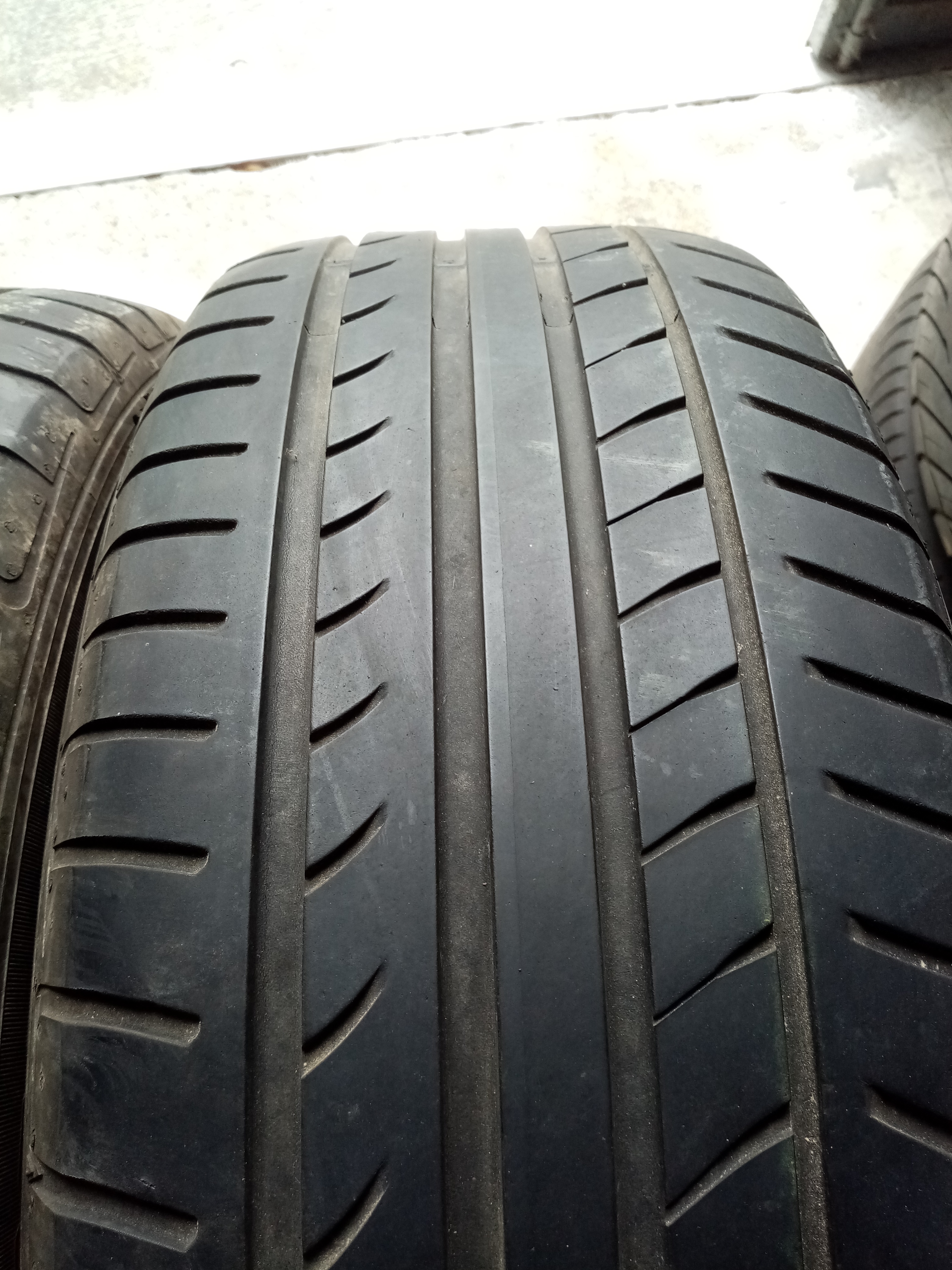 2KS DUNLOP SP SPORTMAXX TT 225/60 R17 99V
