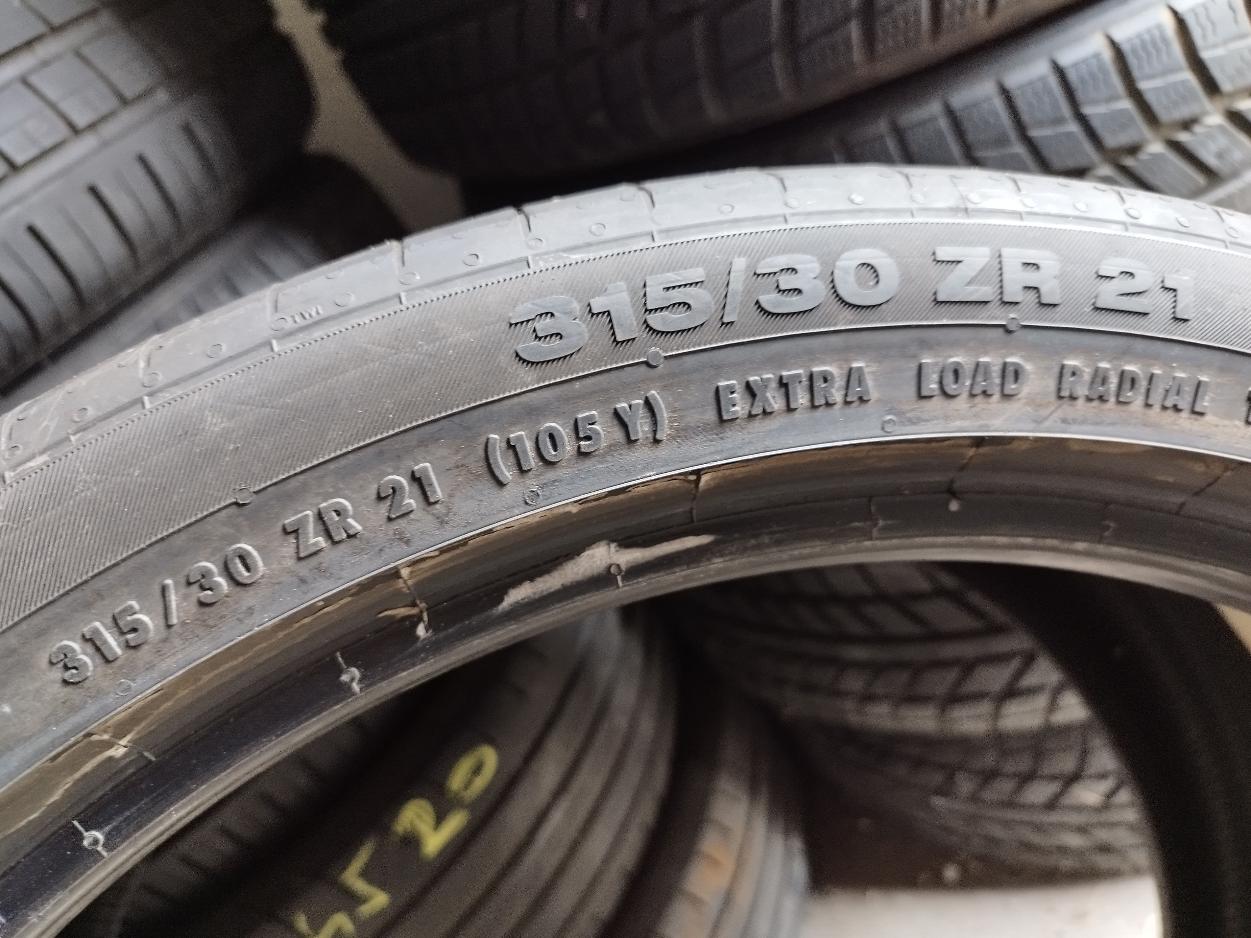 2KS CONTINENTAL 305/30 R21