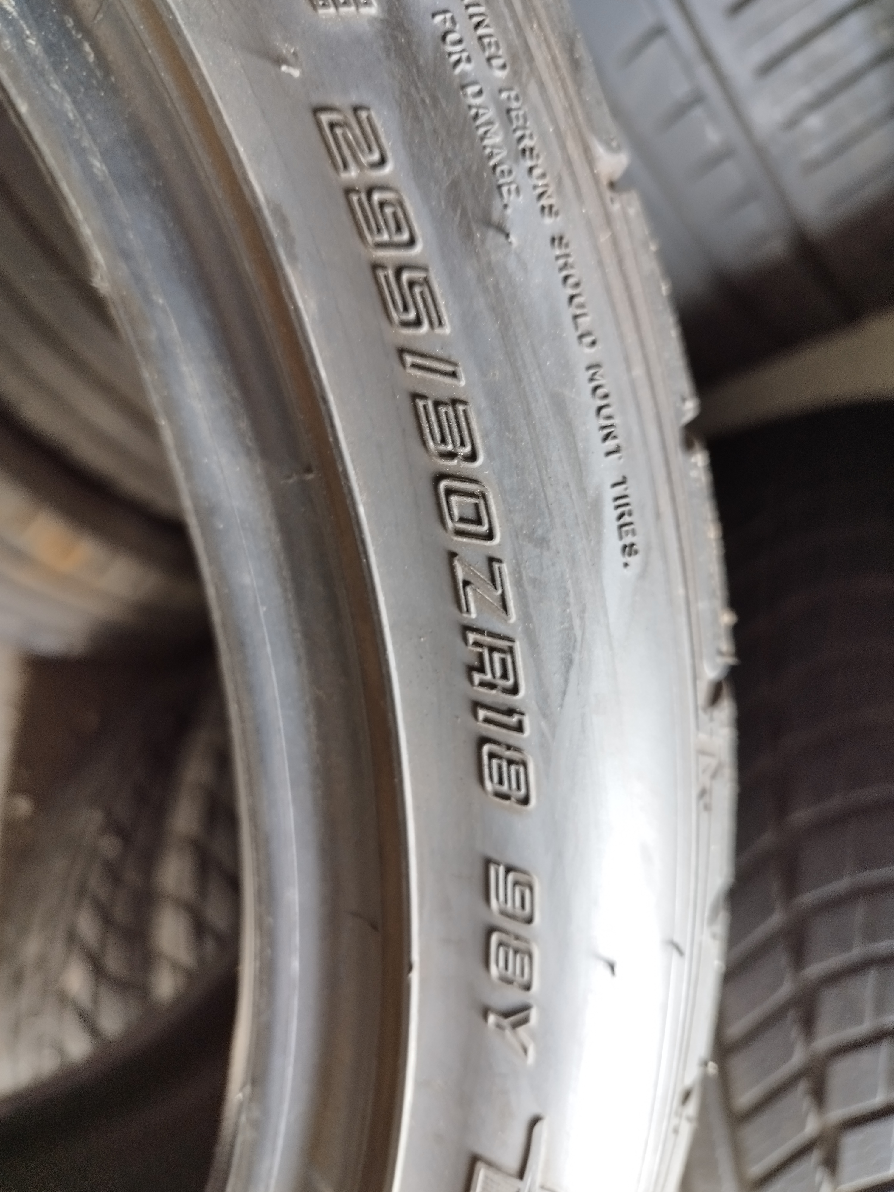 2KS FALKEN 295/30 R18 98Y
